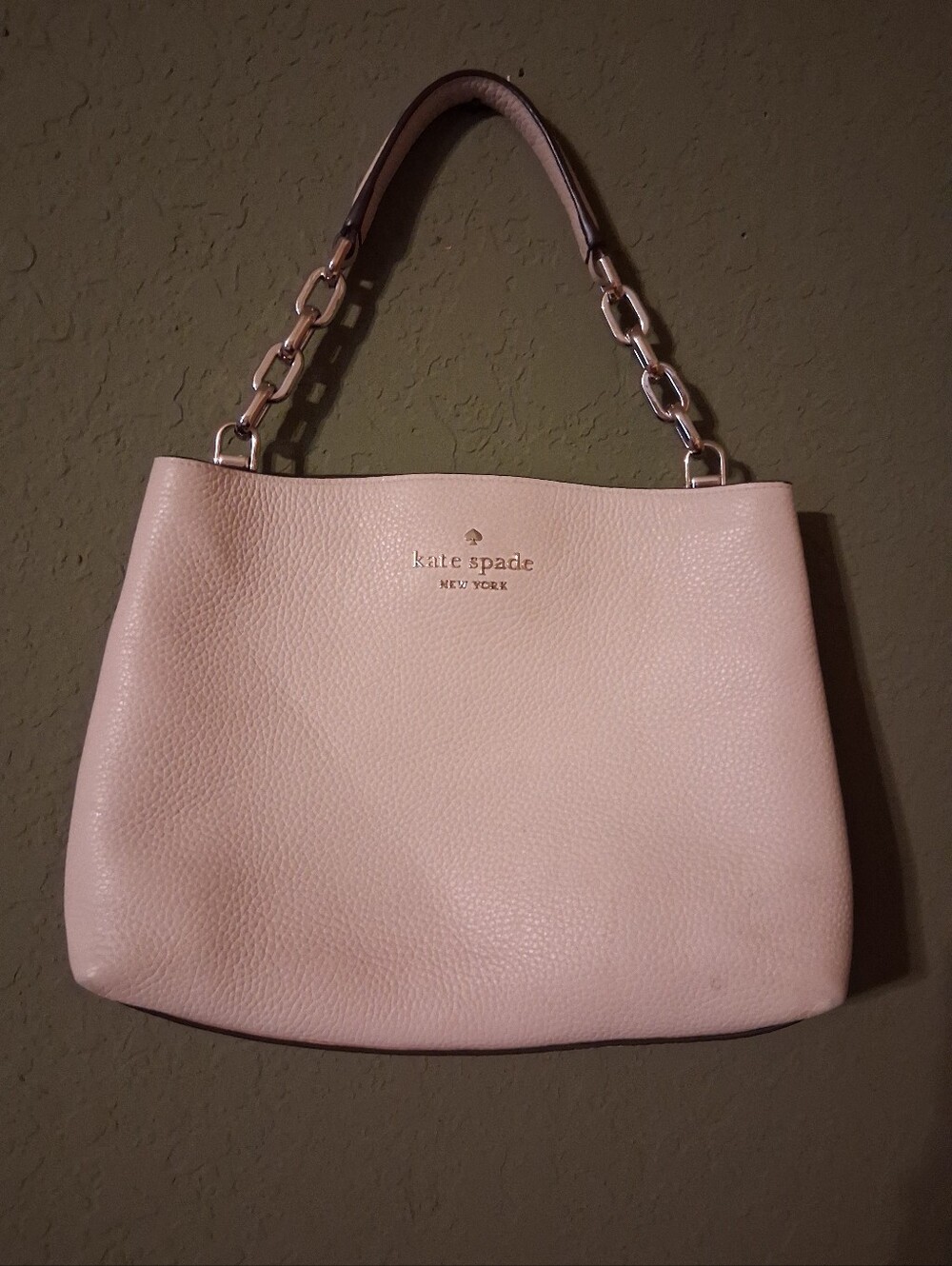 Kate Spade Pebbled Leather Shoulder Bag with Gold Chain - Picture 2 of 16